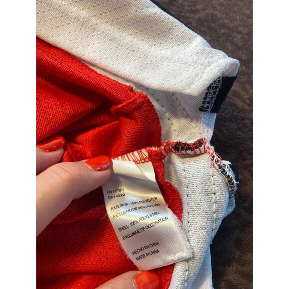 Chicago Blackhawks Jonathon Toews jersey # 19 Youth - Picture 8 of 10